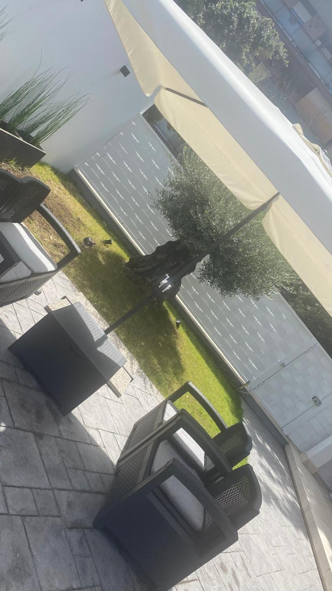 Bed & Breakfast Grey House Luxury *